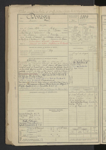Page d'un registre de la classe 1922, bureau de Reims (1 R 1491)