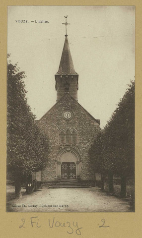 VOUZY. L'Église/ Cliché Th. Derray, photographe à Châlons-sur-Marne.
