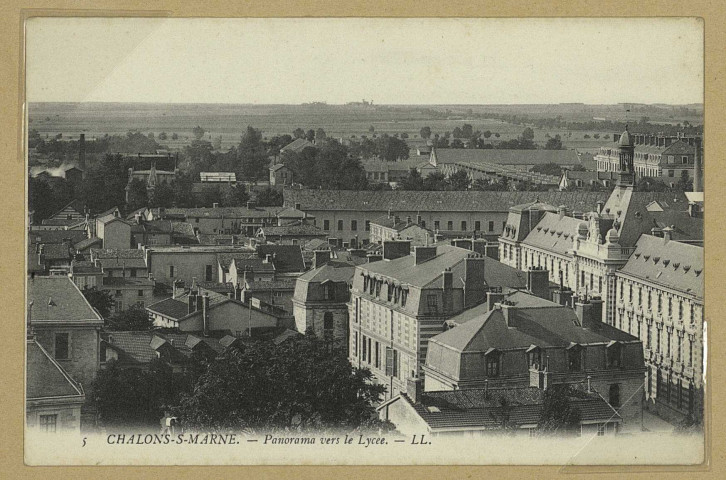 CHÂLONS-EN-CHAMPAGNE. 5- Panorama vers le Lycée. LL. Sans date 