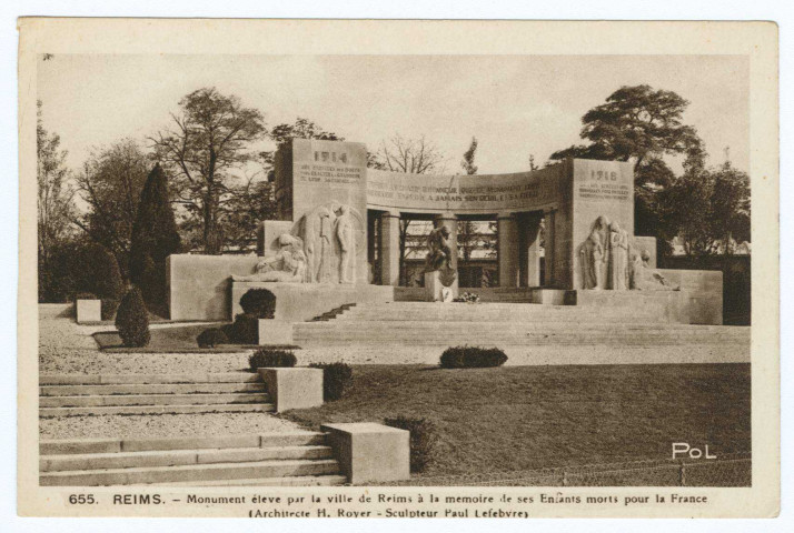 REIMS. 655. - Monument élevé par la ville de Reims à la mémoire de ses Enfants morts pour la France / Architecte H. Royer - Sculpteur Paul Lefebvre.
ReimsJacques Fréville.Sans date