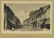 ÉPERNAY. 32-La rue Saint-Thibault.
ParisÉdition E. Harmignies.[vers 1950]