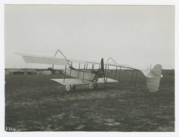 Le nouveau biplan Maurice Farman vu 3/4 arrière / M. Rol, 11.06.1912