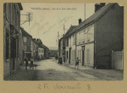 VERNEUIL. Rue de la Tour (côté sud).
Édition Régnac (2 - Château-Thierryimp. J. Bourgogne).Sans date