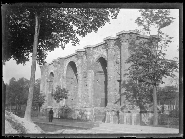 REIMS. Porte de Mars