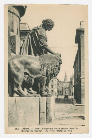 REIMS. 205. Statue de Louis XV, Place Royale.  ReimsJacques Fréville.1939