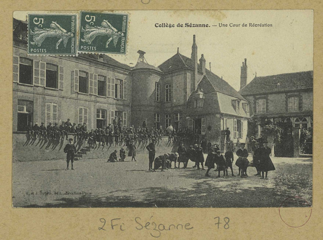 SÉZANNE. Collège de Sézanne. Une Cour de Récréation. Édition H. et J. Sans date 