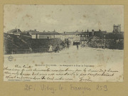 VITRY-LE-FRANÇOIS. Souvenir de Vitry fortifié : les remparts à la Porte de Frignicourt / A. B. et Cie, photographe à Nancy.