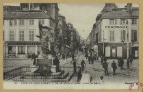 CHÂLONS-EN-CHAMPAGNE. 42- Rue de Marne et statue Carnot.
L.L.Sans date