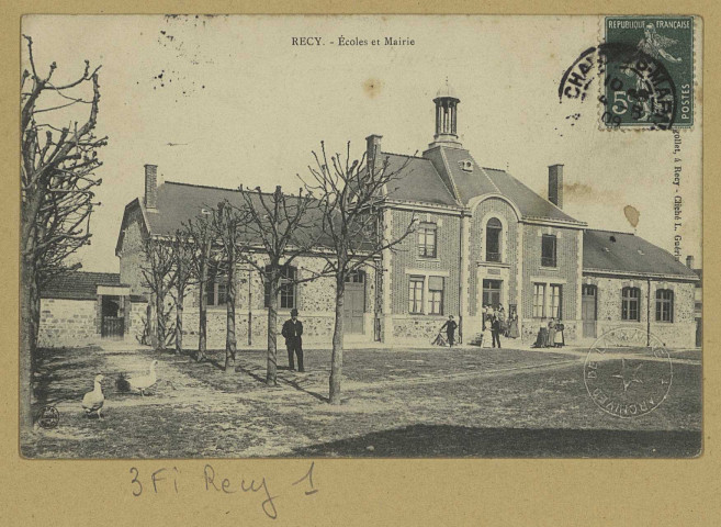 RECY. Écoles et Mairie / L. Guerin, photographe.
(54 - Nancyimprimeries Réunies).[vers 1909]