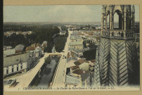 CHÂLONS-EN-CHAMPAGNE. 7- Le clocher de Notre-Dame et vue sur le canal.
L. L.Sans date