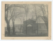 HAUTVILLERS. Porche d'entrée de l'abbaye.