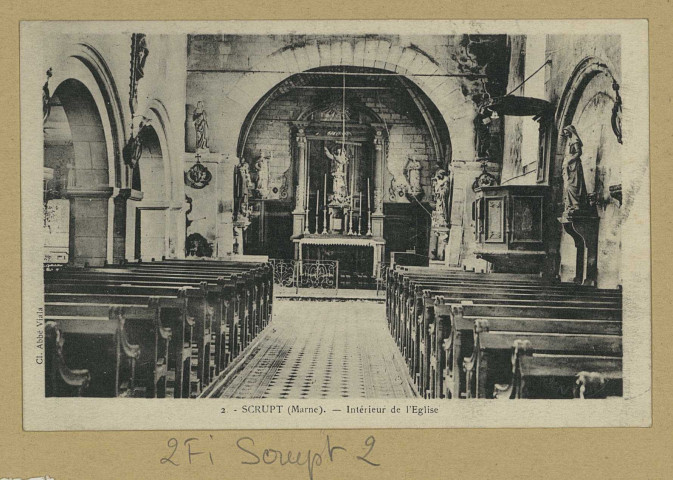 SCRUPT. -2-Intérieur de l'Église / Abbé Viala, photographe.