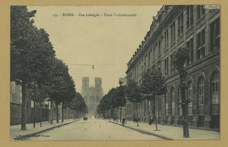 REIMS. 235. rue Libergier - École professionnelle.
ReimsV. Thuillier.1929