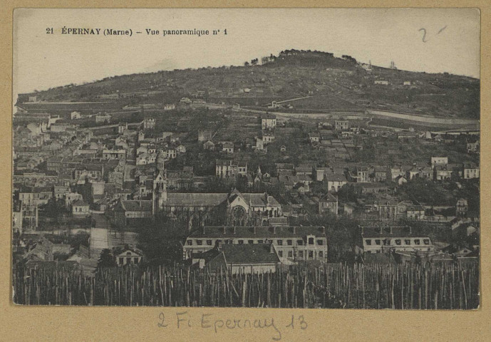 ÉPERNAY. 21-Vue panoramique n° 1.
Château-ThierryJ. Bourgogne.Sans date