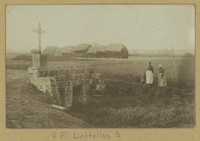 LINTHELLES. [Fontaine St-Memmie].