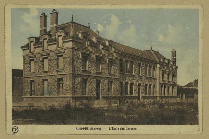 SUIPPES. L'école des garçons.
ReimsÉdition Artistiques OrCh. Brunel.Sans date
Collection Camard Marniquet