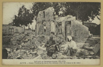 AUVE. La guerre en Champagne-Argonne (1914-1918). Deux vieillards dans les ruines.
Sainte-MenehouldÉdition F. Desingly (21 - Dijonimp. Louys Bauer).1914-1918
