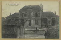 AULNAY-SUR-MARNE. La mairie et l'école.
EpernayÉdition Libéra ph. (2 - Château-ThierryJ. Bourgogne).[vers 1918]