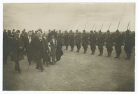 Visite du Président de la République Armand Fallières à Bétheny, avec à ses côtés, M. Briand, président du Conseil, le Marquis de Polignac et Mme Fallières / Léon Bouet