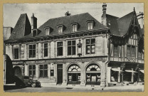 REIMS. 10. Maison du XVe siècle. rue du Docteur Jacquin.
Glatigny.Sans date