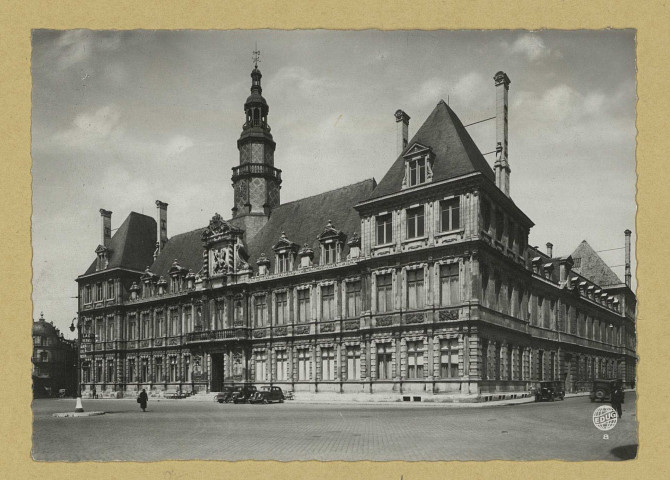 REIMS. Hôtel de Ville / Edug.