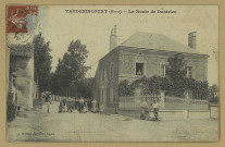 VAUDESINCOURT. La route de Dontrien / A. Wilmet, photographe à Rethel.
RethelÉdition A. Wilmet.[vers 1910]