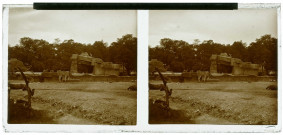 Exposition coloniale 1931. Zoo : enclos des antilopes.