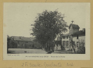 SAINTE-MENEHOULD. L-78-La Grange-aux-Bois, commune de Ste-Menehould. Place de la Poste.
(69 - Lyonimp. B. et G.).[avant 1914]