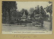 SÉZANNE. -13-Mail des Cordeliers. Le monument commémoratif.
Édition P. Michaux (2 - Château-Thierryimp. J. Bourgogne).[vers 1926]