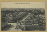 REIMS. 87. Vue générale de la place d'Erlon / V.T. Reims.