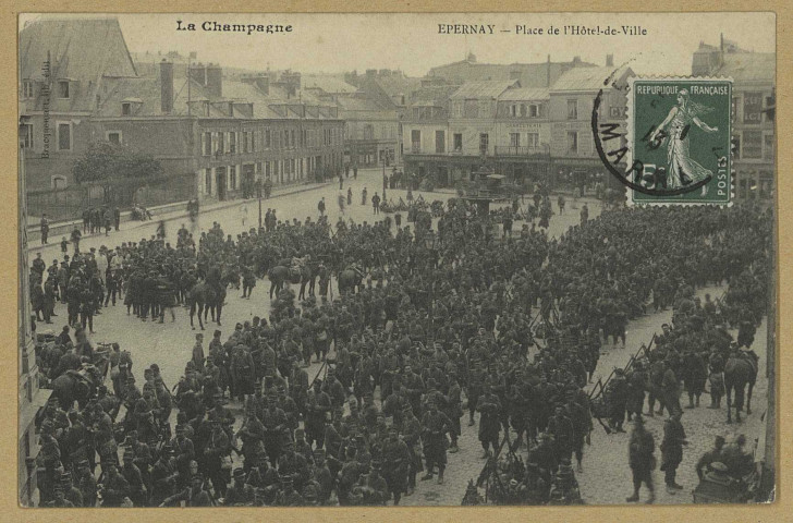 ÉPERNAY. La Champagne-Épernay-Place de l'Hôtel de Ville. Epernay Édition Lib. J. Bracquemart. [vers 1913] 
