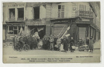 REIMS. 1914 ...52. Reims bombardé. Rues de Vesle - Paris-Londres. Reims bombarded - Vesle street -Paris-London / Photographe Jaouen.
ReimsJaouen-Carnot.[1914]-[1918]