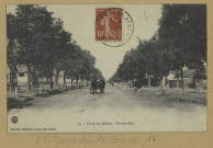 MOURMELON-LE-GRAND. 15-Camp de Châlons. Grande Rue.
MourmelonLib. Militaire Guérin (54 - Nancyimp. Réunies de Nancy).[vers 1908]