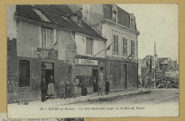 REIMS. 29. Reims en ruines - La Rue Gambetta, angle de la rue de Venise / B.F.
(75 - ParisCatala frères).Sans date