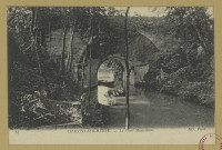 CHÂLONS-EN-CHAMPAGNE. 44- Le Pont Mauvilain.
(75Paris, Neurdein et Cie).Sans date