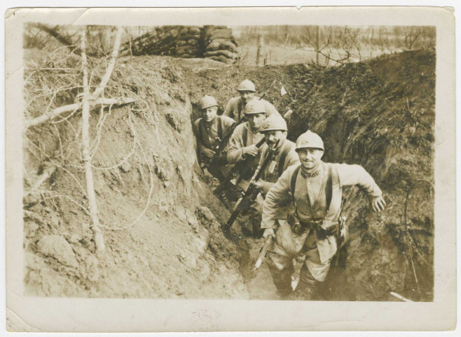 Photographies Cizewski de la Grande Guerre. Documents de Félix Battut. (1 Num 47)