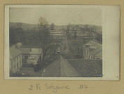SÉZANNE. [Hôpital militaire de Sézanne vu du clocher de la chapelle de l'hospice].