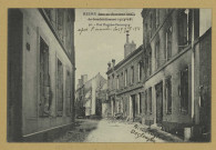 REIMS. Reims dans sa deuxième année de bombardement 1914-1915. 96. Rue Eugène Desteuque.
Collection G. Dubois, Reims
