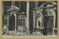 REIMS. 582. Les ruines de la grande guerre. Église Saint-Rémy - Portes du Chœur (XVe s.).Great War Ruibns. St Remy's Church, Choir's doors, 15th century.
(75 - ParisLévy Fils et Cie).Sans date