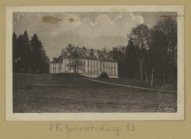 MONTMORT-LUCY. [Le Château de Montmort].
(71 - Mâconimp. Combier CIM).Sans date