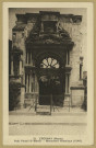 ÉPERNAY. Place Hugues Plomb.21-Petit portail Saint-Martin. Monument historique (1540).
ParisÉdition E. Harmignies.[vers 1931]