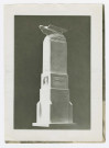 1939. Monument à la gloire d'Henry Farman par G. Paulin, élevé en 1939 au carrefour de la voie romaine et de la route de Bouy. Mr et Mme Farman au cours de la manifestation aérienne de l'après-midi. 2 juillet 1939