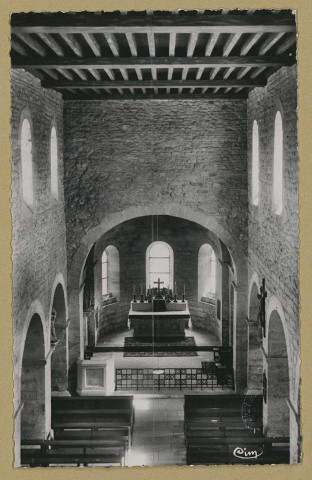 SAINT-THIERRY. L'Église : la nef (XIII è s.).
MâconCombier CIM.Sans date