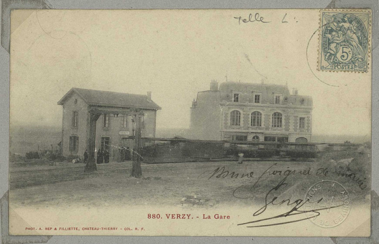 VERZY. -880-La Gare / A . Rep. et Filliette, photographe à Château-Thierry. Collection R. F 