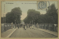AY. La Champagne. Ay. Pont de l'avenue Victor Hugo.
EpernayLib. Catholique.[vers 1905]