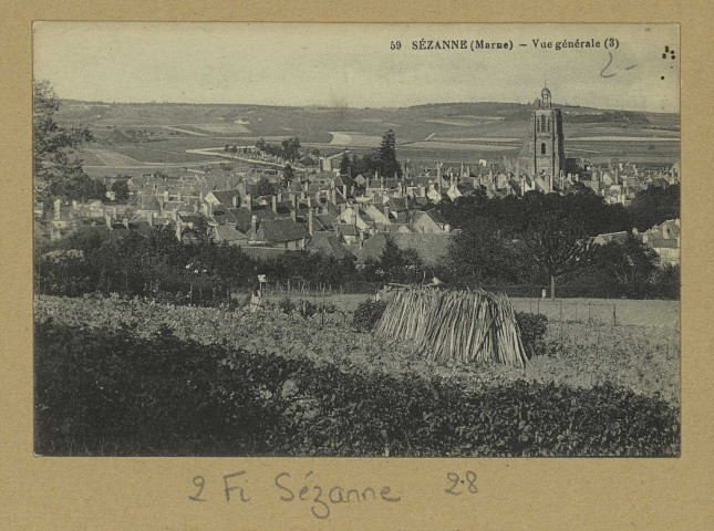 SÉZANNE. -59-Vue générale (3). Château-Thierry Édition J. Bourgogne (2 - Château-Thierry imp. J. Bourgogne). [vers 1917] 