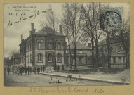 MOURMELON-LE-GRAND. -5-Mairie et Écoles / A. B. et Cie, photographe à Nancy.
MourmelonLib. Militaire Guérin.[vers 1904]