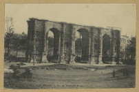 REIMS. Arc de Triomphe Romain / L. de B.