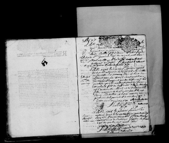 Vitry-en-Perthois. Baptêmes, mariages, sépultures 1708