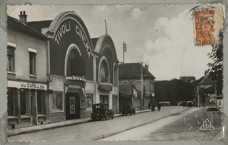 MOURMELON-LE-GRAND. 1-La Place et le Cinéma. Reims Édition. J. Fréville. [vers 1953] 